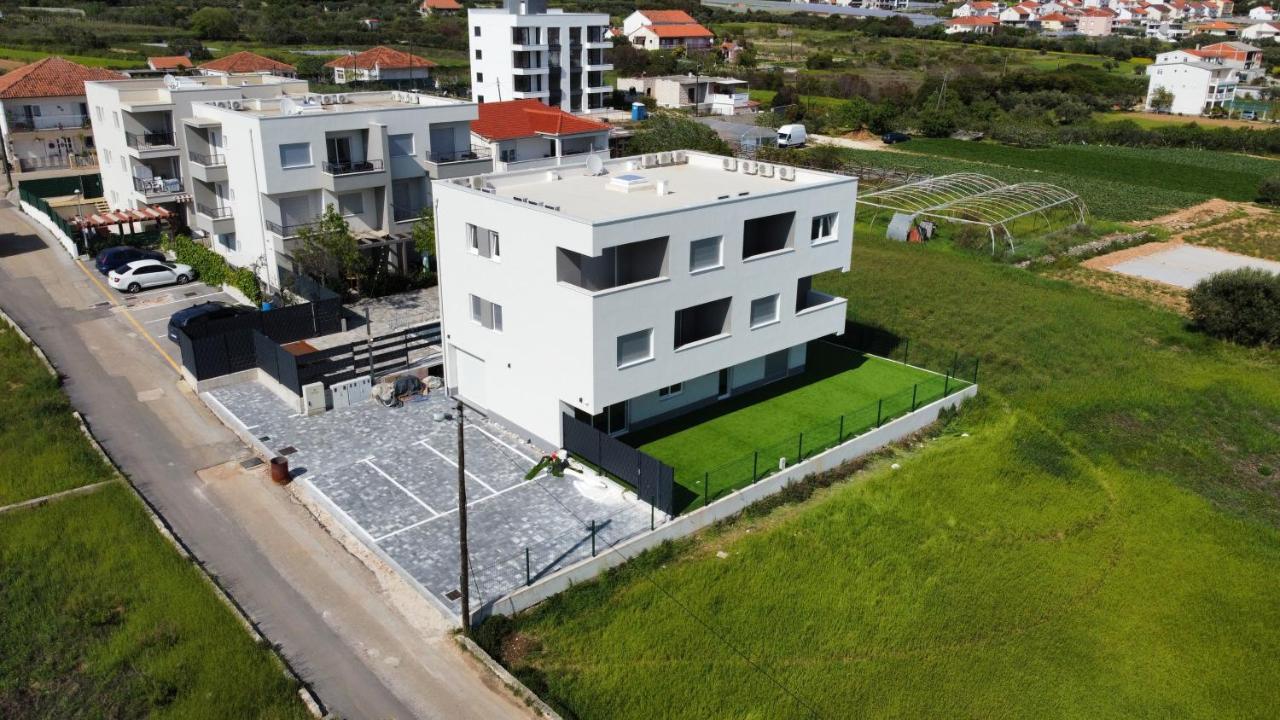 Apartments Bulli Trogir Exterior foto